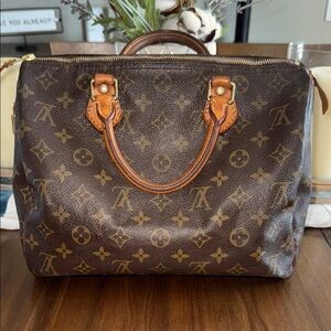 Authentic Louis Vuitton speedy 30